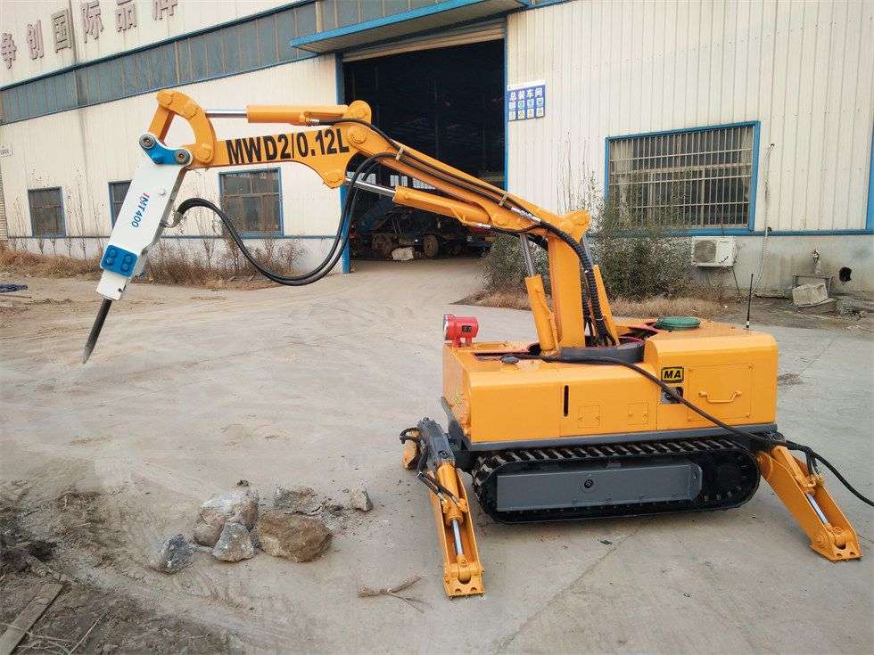 遙控挖掘機(jī)