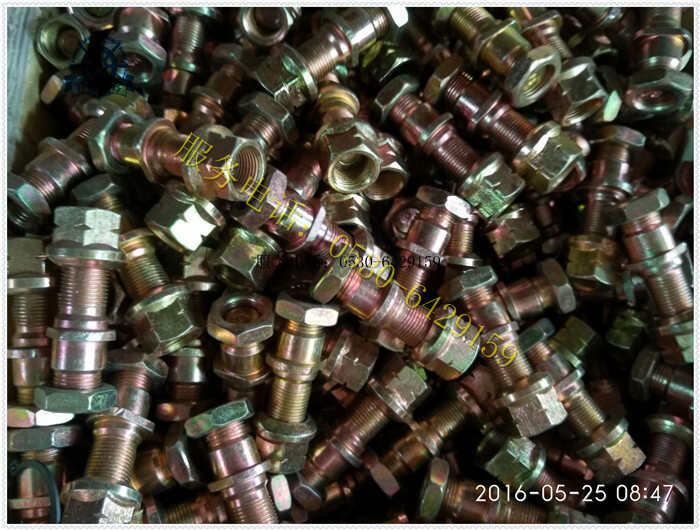 扒渣機液壓油管卡套式管接頭